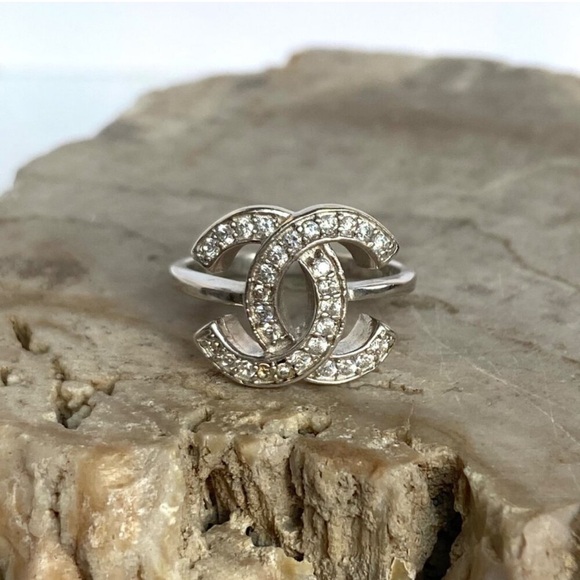 Jewelry - Classic sterling silver ring